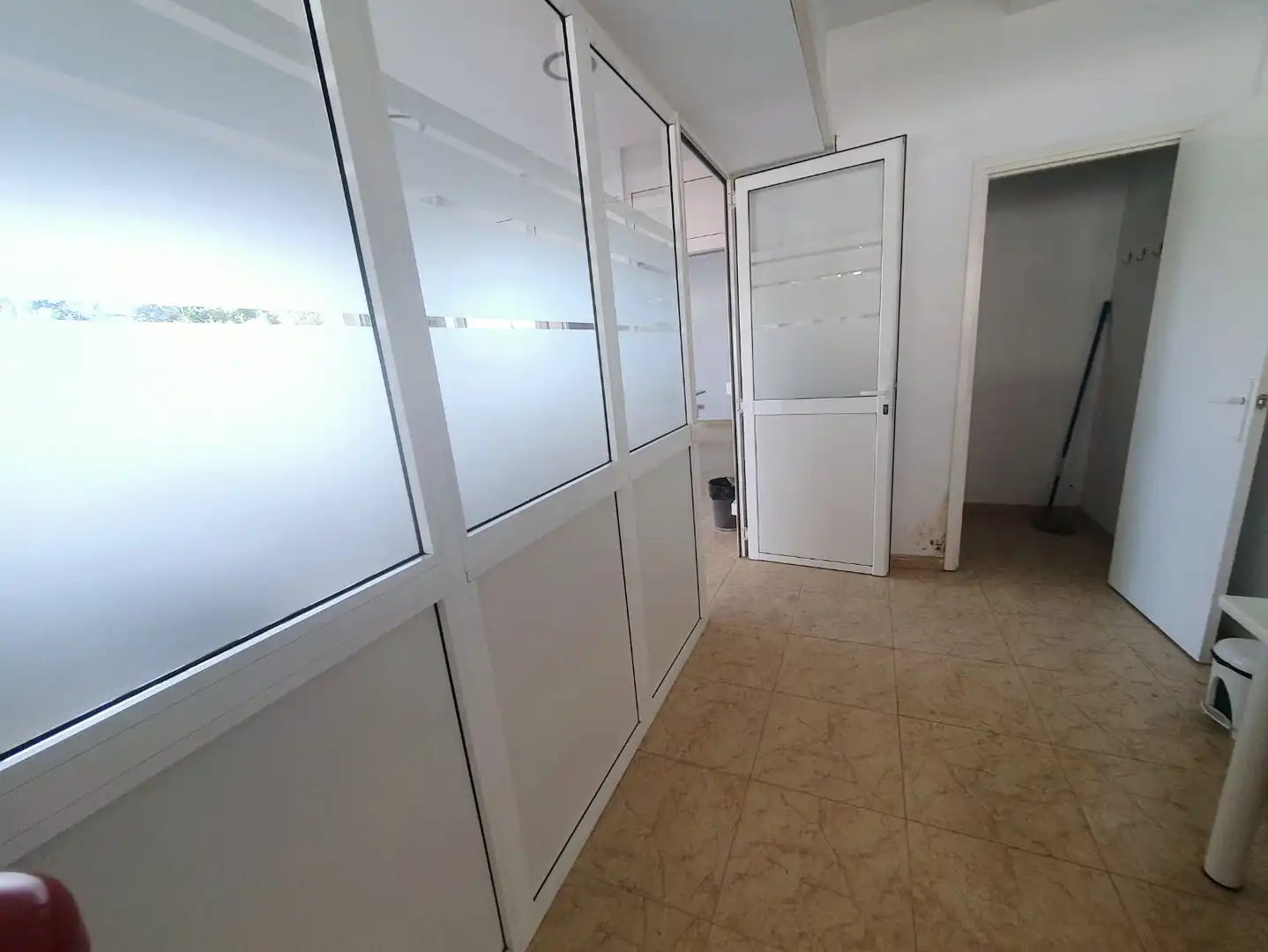 Commercial properties for rent in Piera  with Air Conditioner