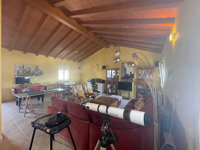 Finca rústica en Venta en Confrides