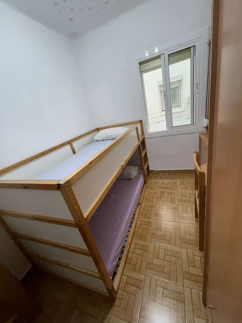 Schlafzimmer von Wohnung zur untervermieten in Barcelona mit Klimaanlage, Terrasse und Möbliert