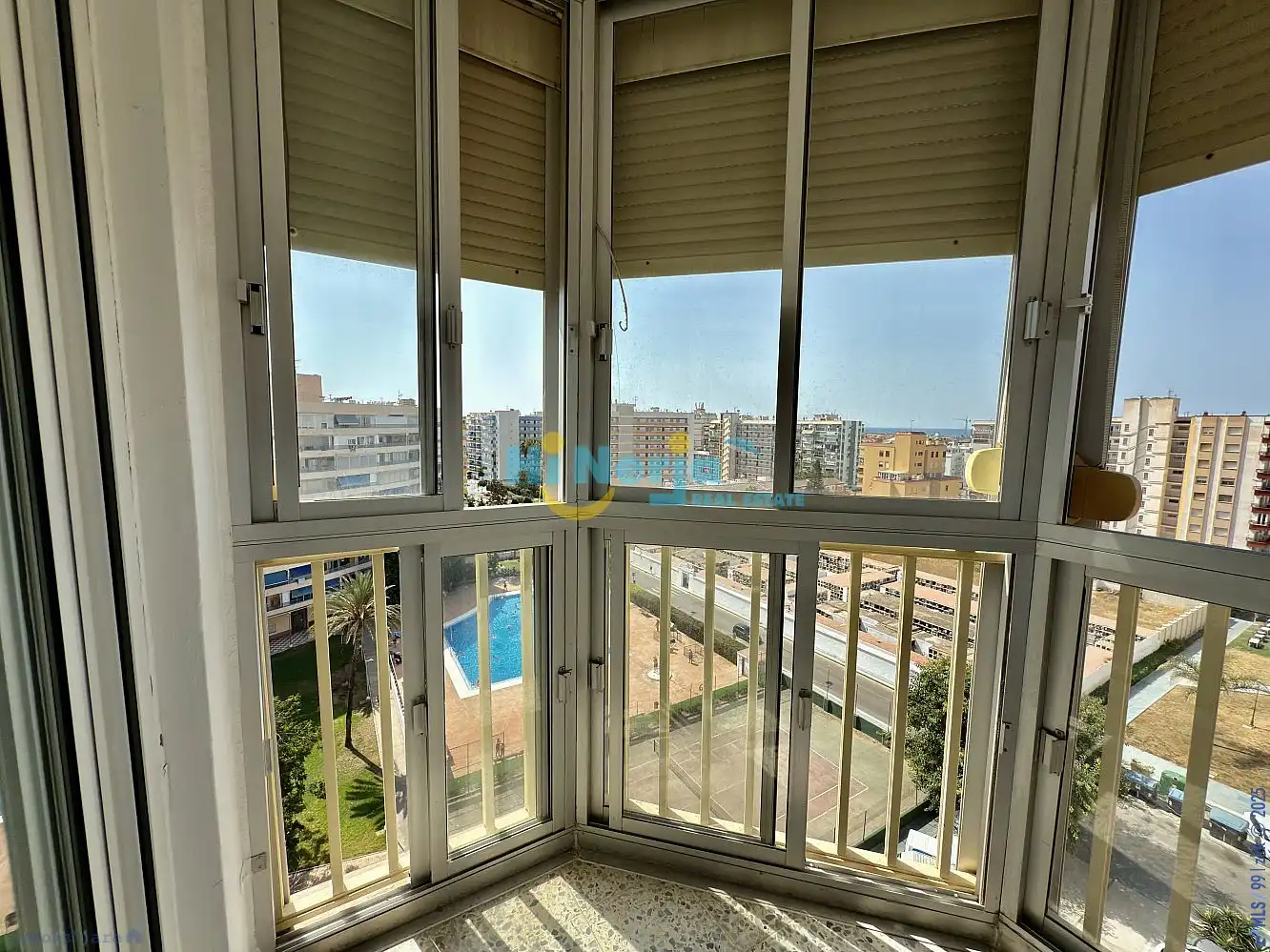 Apartamento con piscina en venta en Torre del Mar, imagen 23