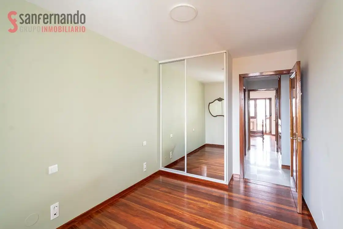 Habitación de Piso en venta en Santander con Calefacción y Balcón