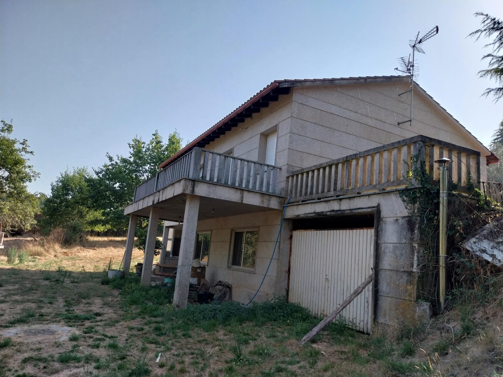 Exterior view of House or chalet for sale in San Cibrao das Viñas