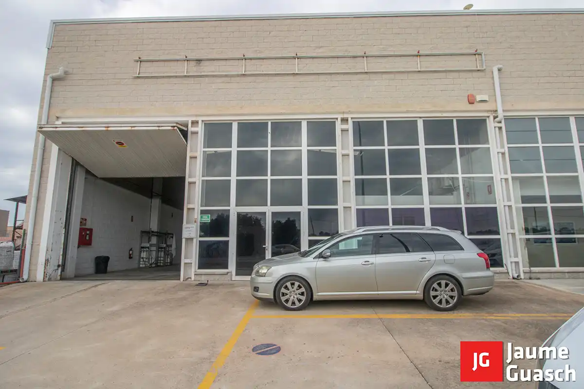 Vista exterior de Nave industrial en venta en Torredembarra