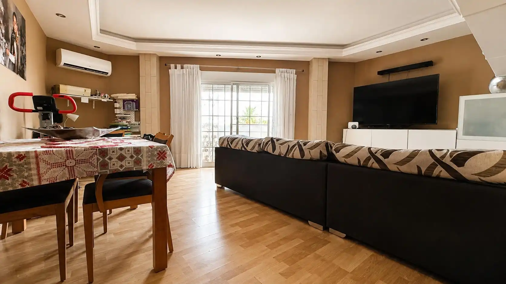 Sala d'estar de Pis en venda en Paterna amb Aire condicionat i Balcó