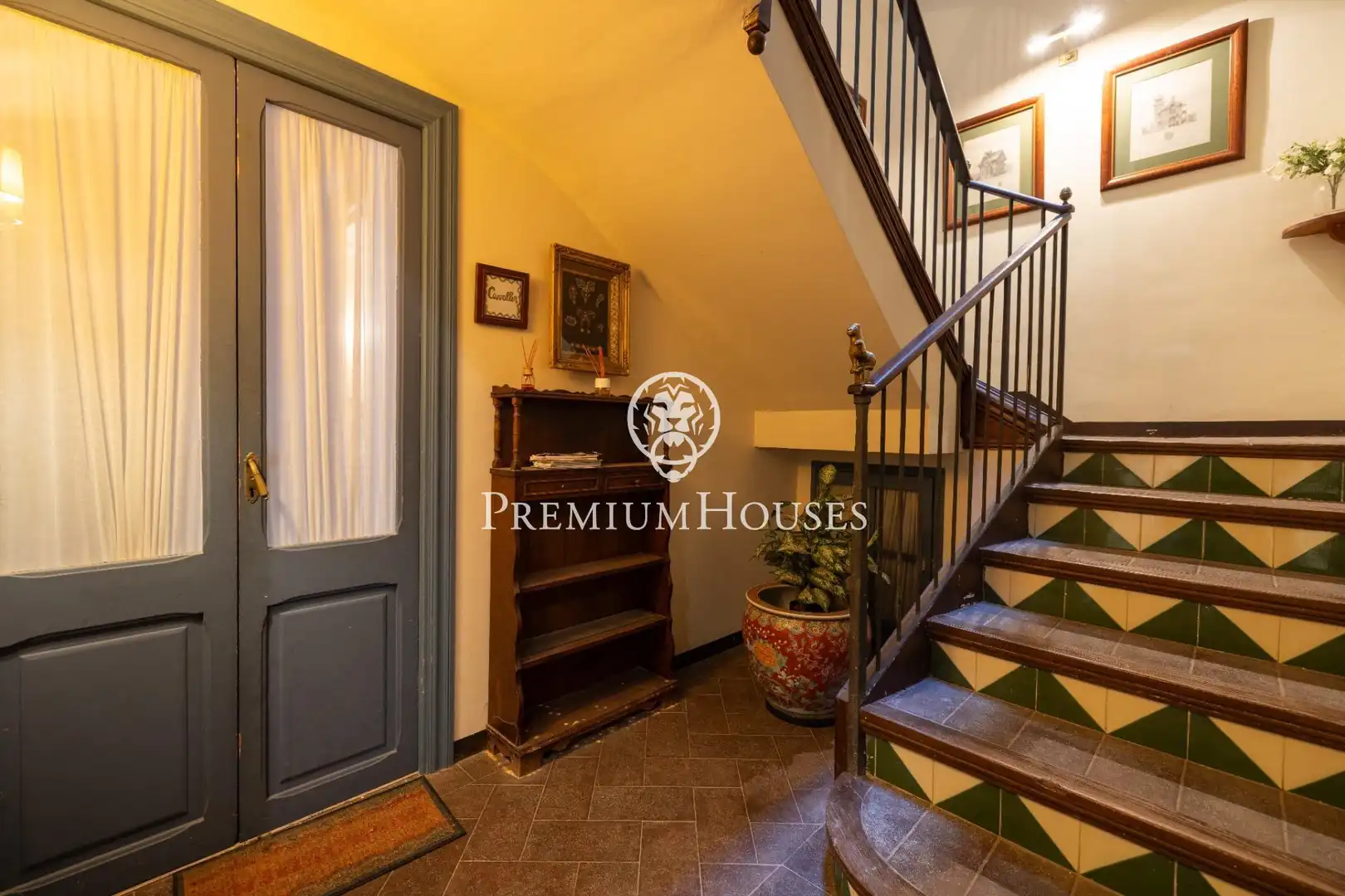 Houses for sale in Montblanc, Tarragona