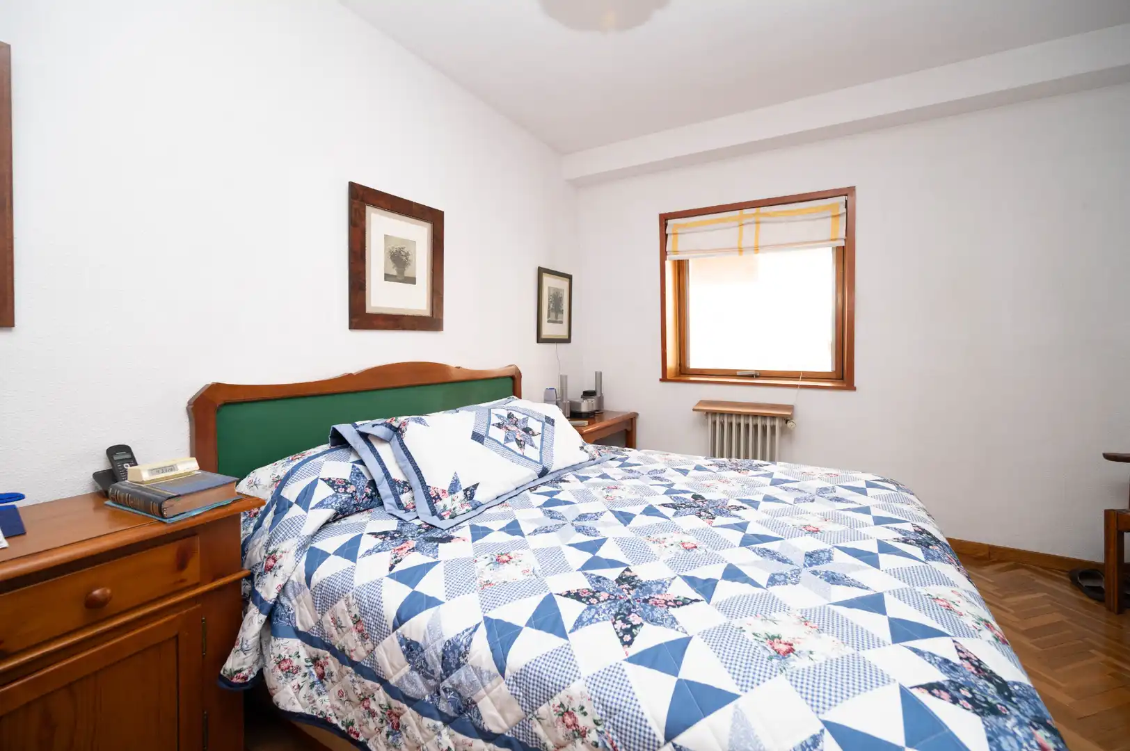 Habitación de Casa adosada en venta en Madrid con Jardín privado