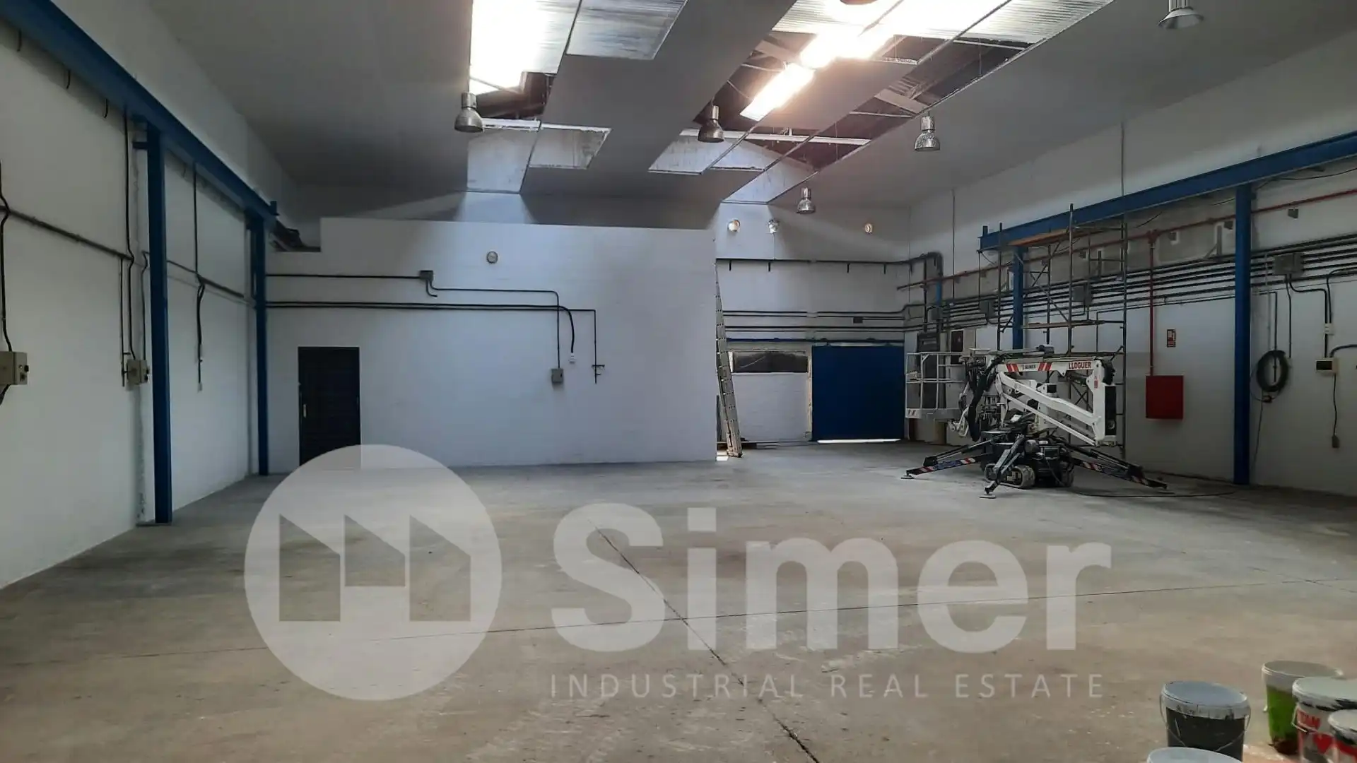 Nau industrial de lloguer en Parets del Vallès