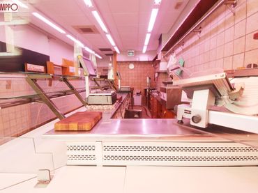 Locale commerciale in affitto a Centre