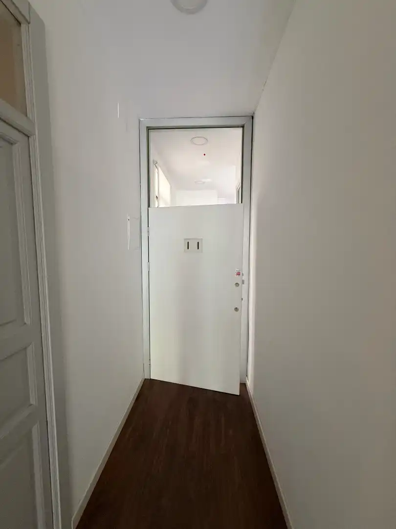 Büro zur Miete in Valencia mit Klimaanlage, Heizung und Balkon