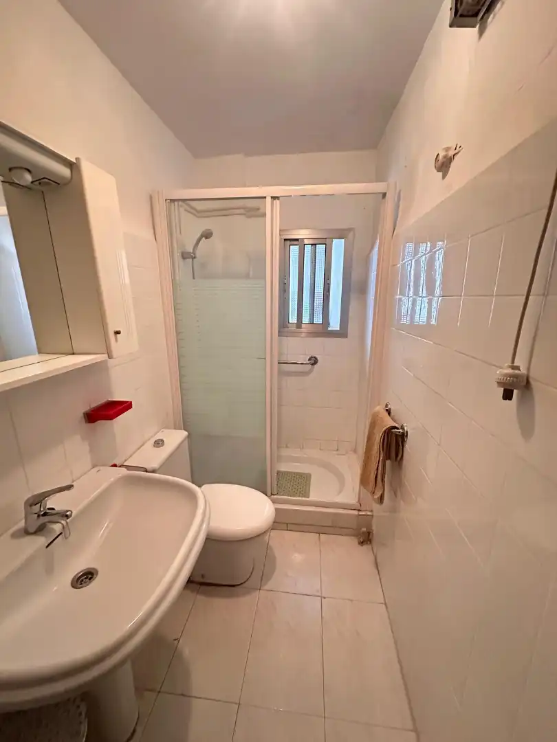 Badezimmer von Wohnung zum Verkauf in Valladolid mit Heizung, Möbliert und Balkon