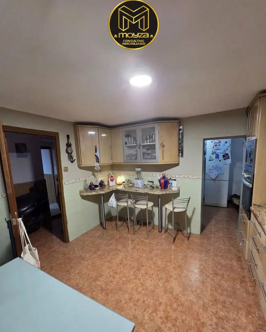 Cuina de Casa o xalet en venda en Jaén amb Aire condicionat i Terrassa