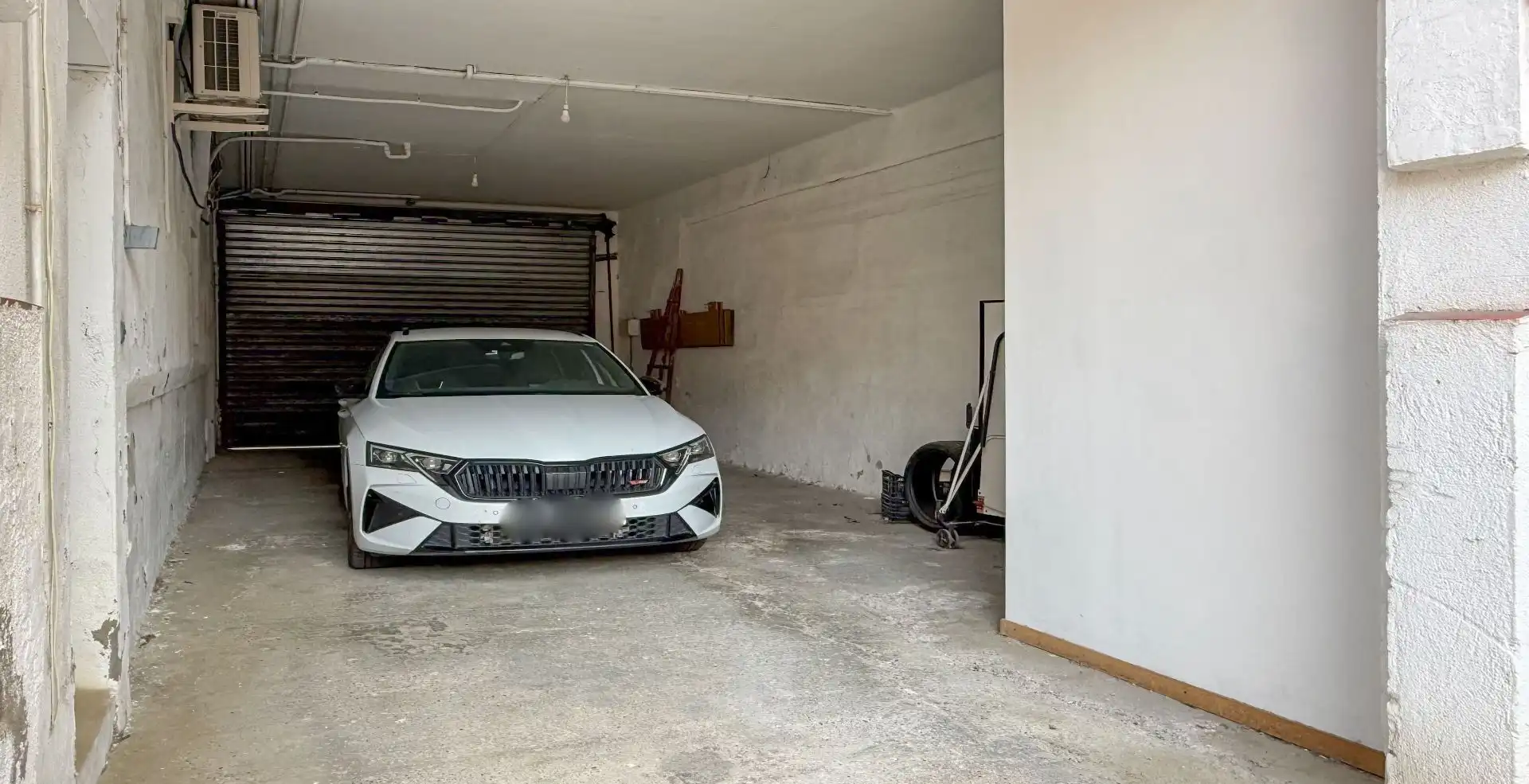 Parking de Casa o chalet en venta en Sant Boi de Llobregat con Aire acondicionado, Calefacción y Jardín privado