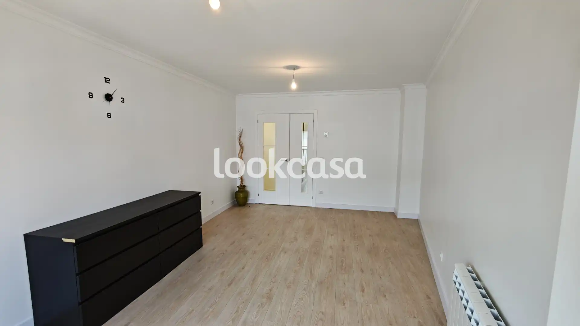 Piso en venta en Poio con Calefacción, Parquet y Horno