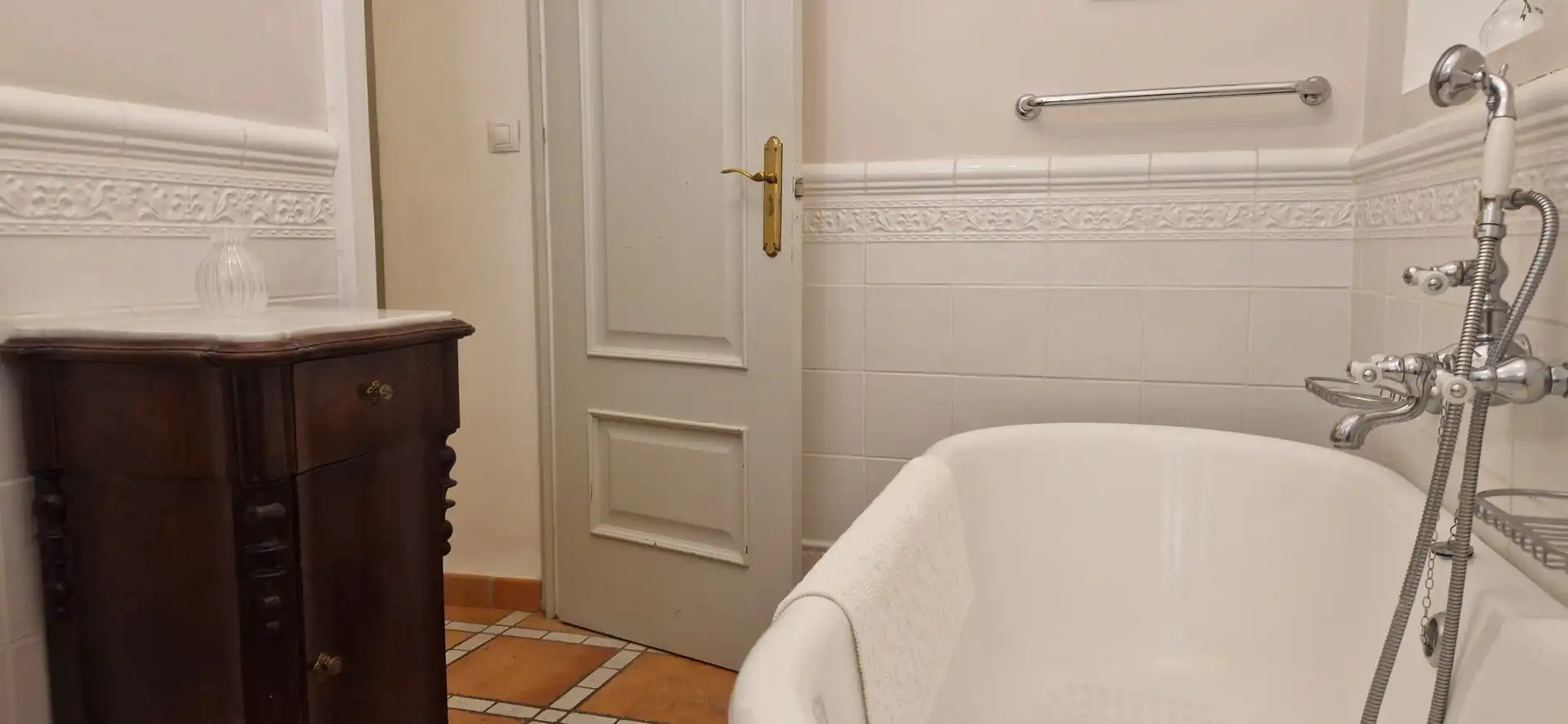 Bathroom of Houses for sale in Granada  with Air Conditioner, Heating and Private garden
