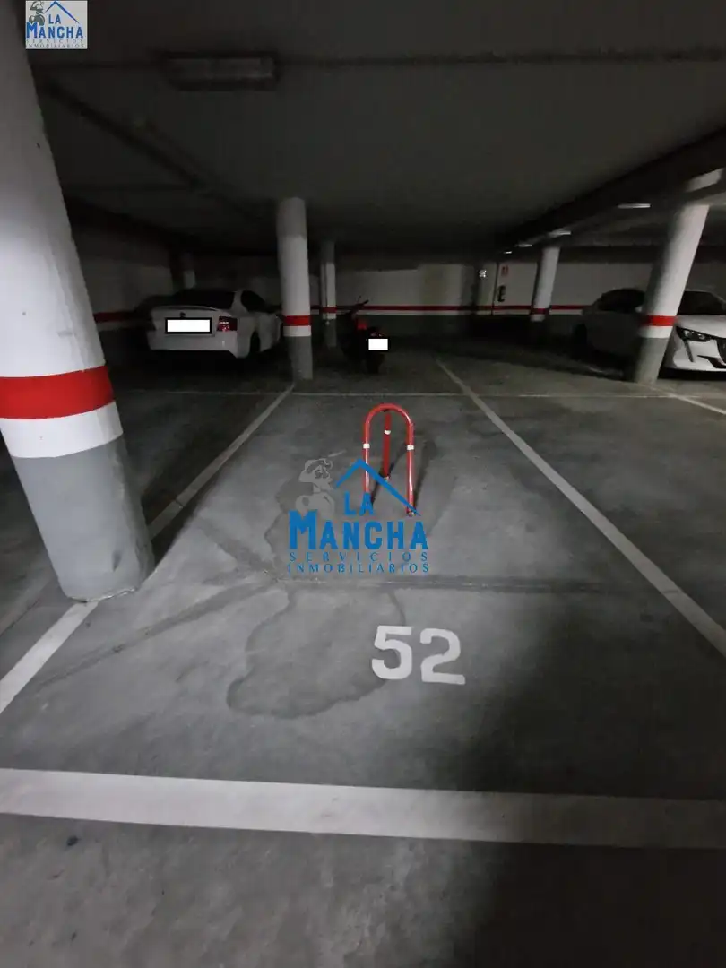 Parkplatz von Garage zum Verkauf in Albacete