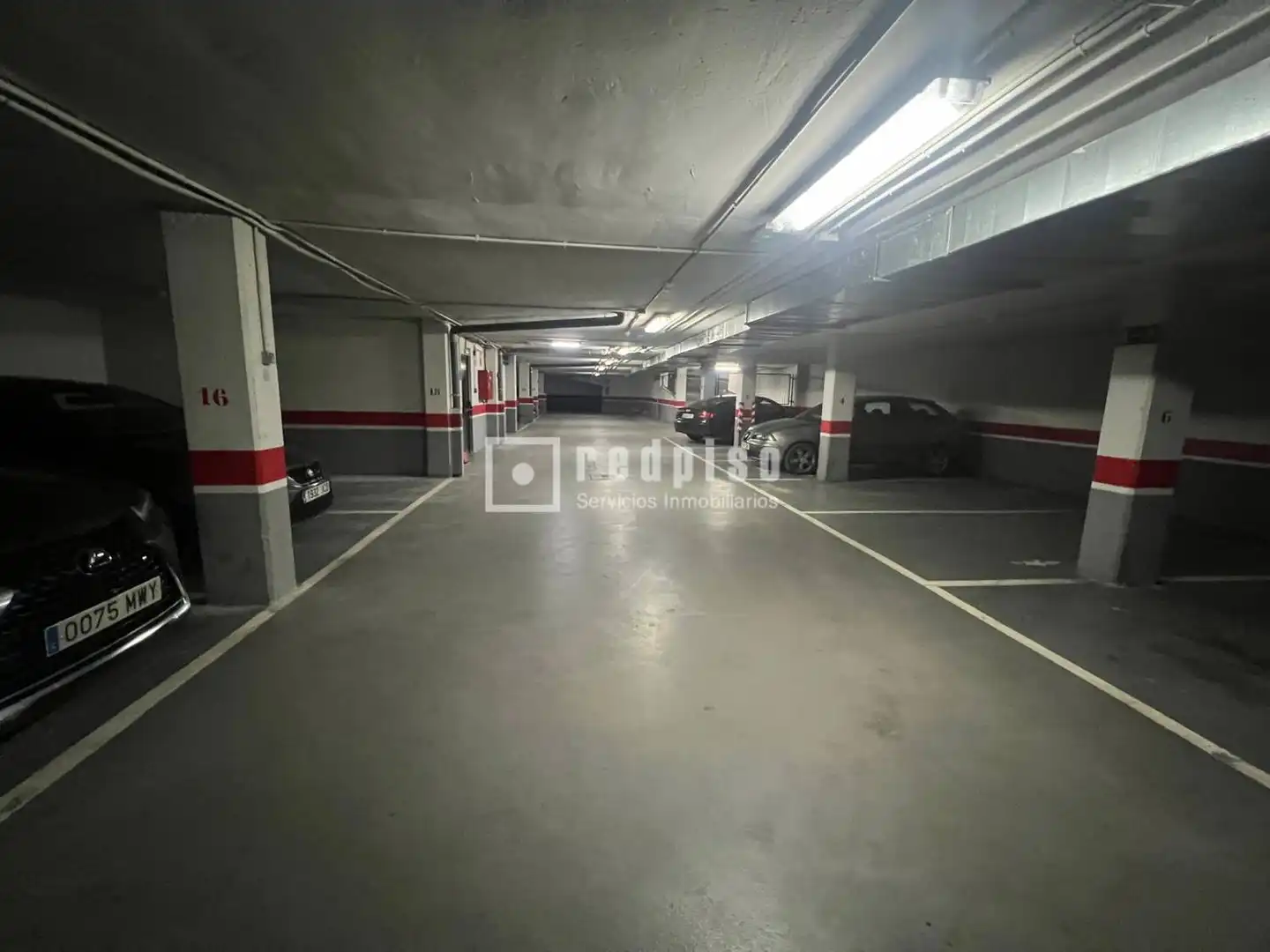 Parkplatz von Wohnung zum Verkauf in Collado Villalba mit Klimaanlage, Heizung und Terrasse