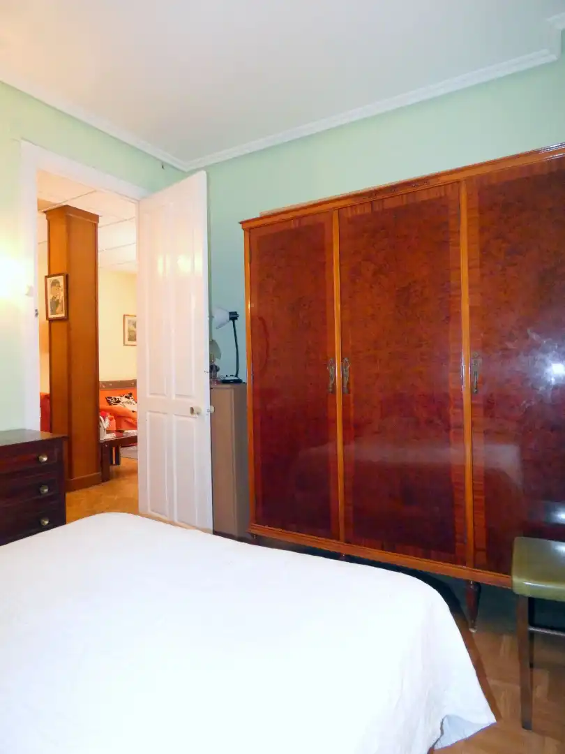 Habitación de Piso en venta en Bilbao  con Calefacción, Parquet y Terraza