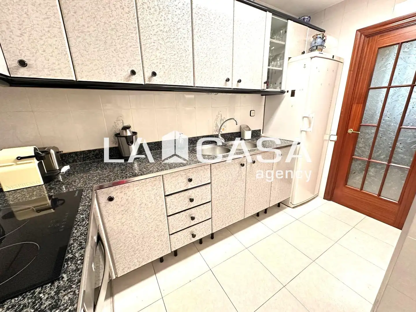 Küche von Wohnung zum Verkauf in Canovelles mit Balkon