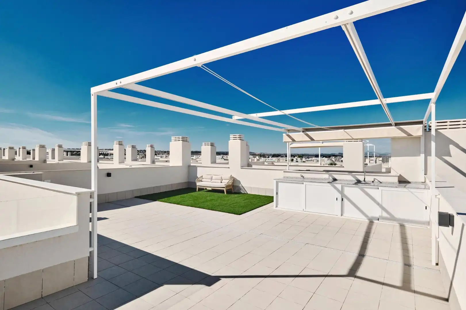 Terrace of Houses for sale in Torrevieja  with Air Conditioner, Heating and Private garden