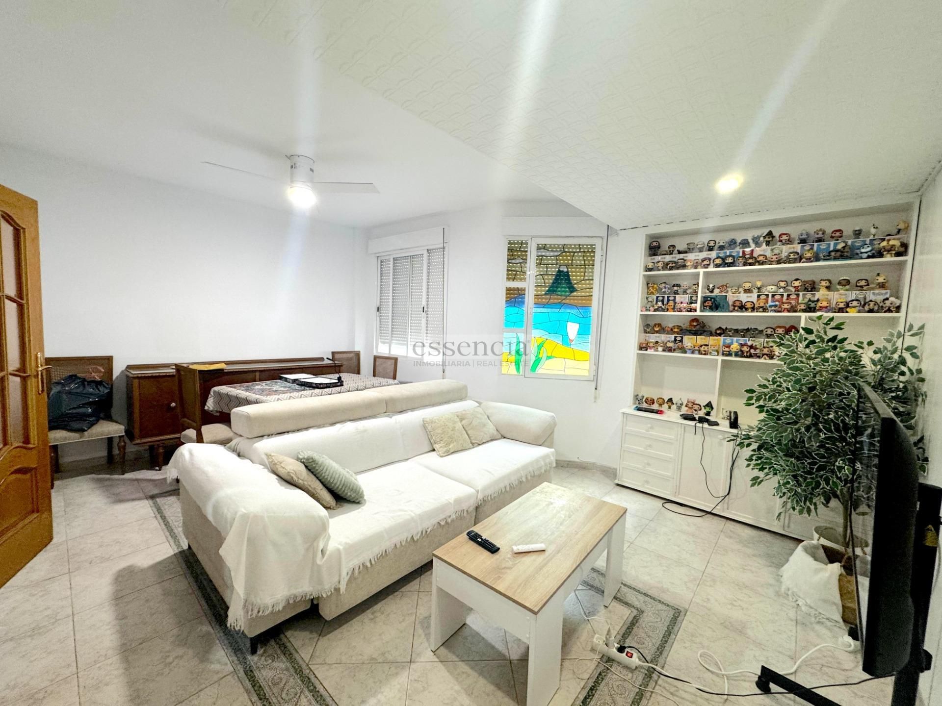 Living room of Flat for sale in Gandia  with Storage room and Balcony