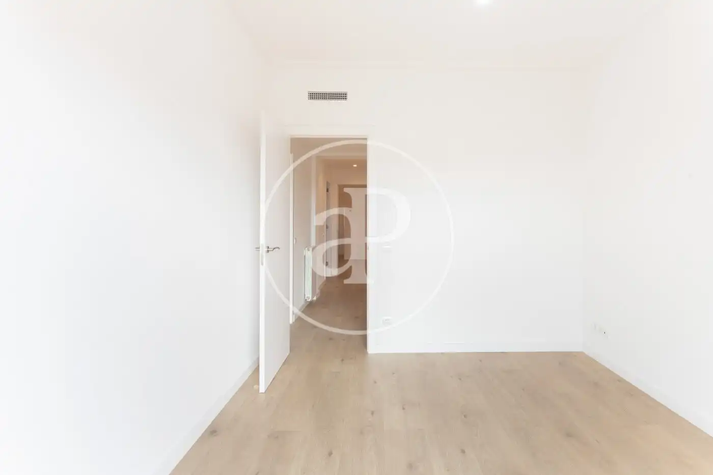 Piso de alquiler en Barcelona con Aire acondicionado, Calefacción y Terraza