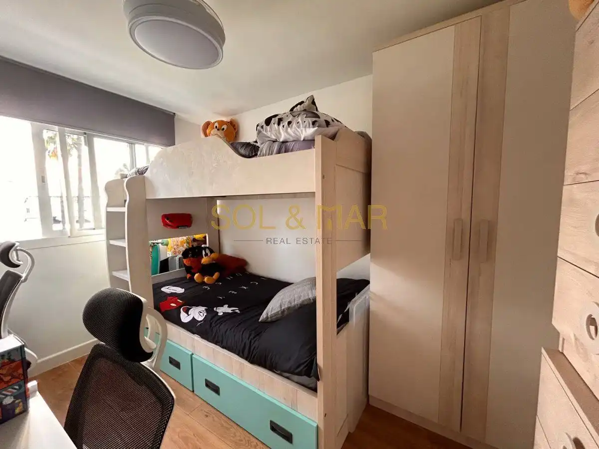 Habitación de Piso en venta en Torremolinos con Aire acondicionado, Calefacción y Amueblado