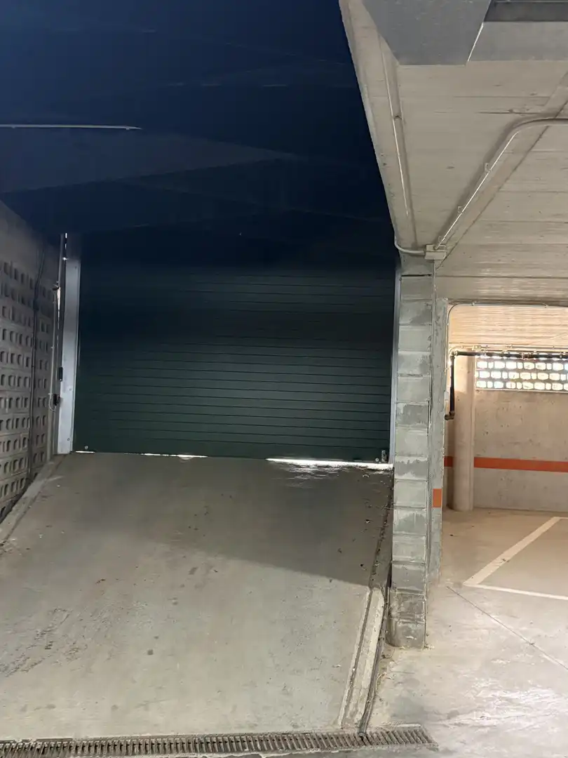 Parking de Piso de alquiler en Rosselló con Calefacción