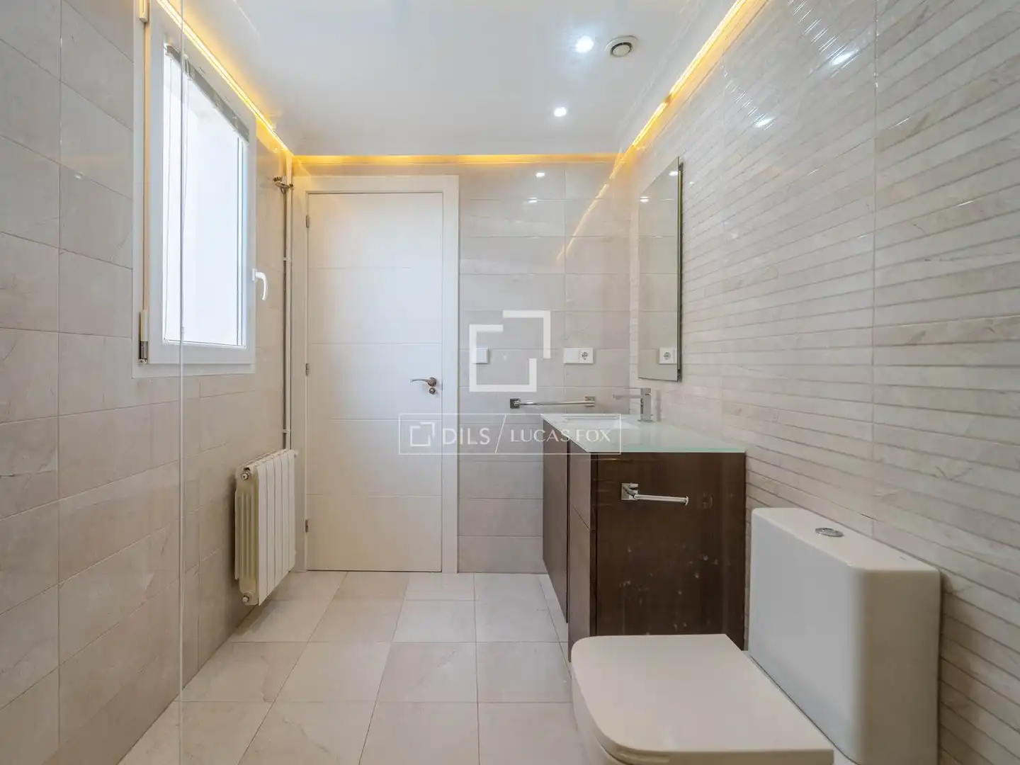 Badezimmer von Wohnung zum Verkauf in Valencia mit Klimaanlage, Heizung und Möbliert