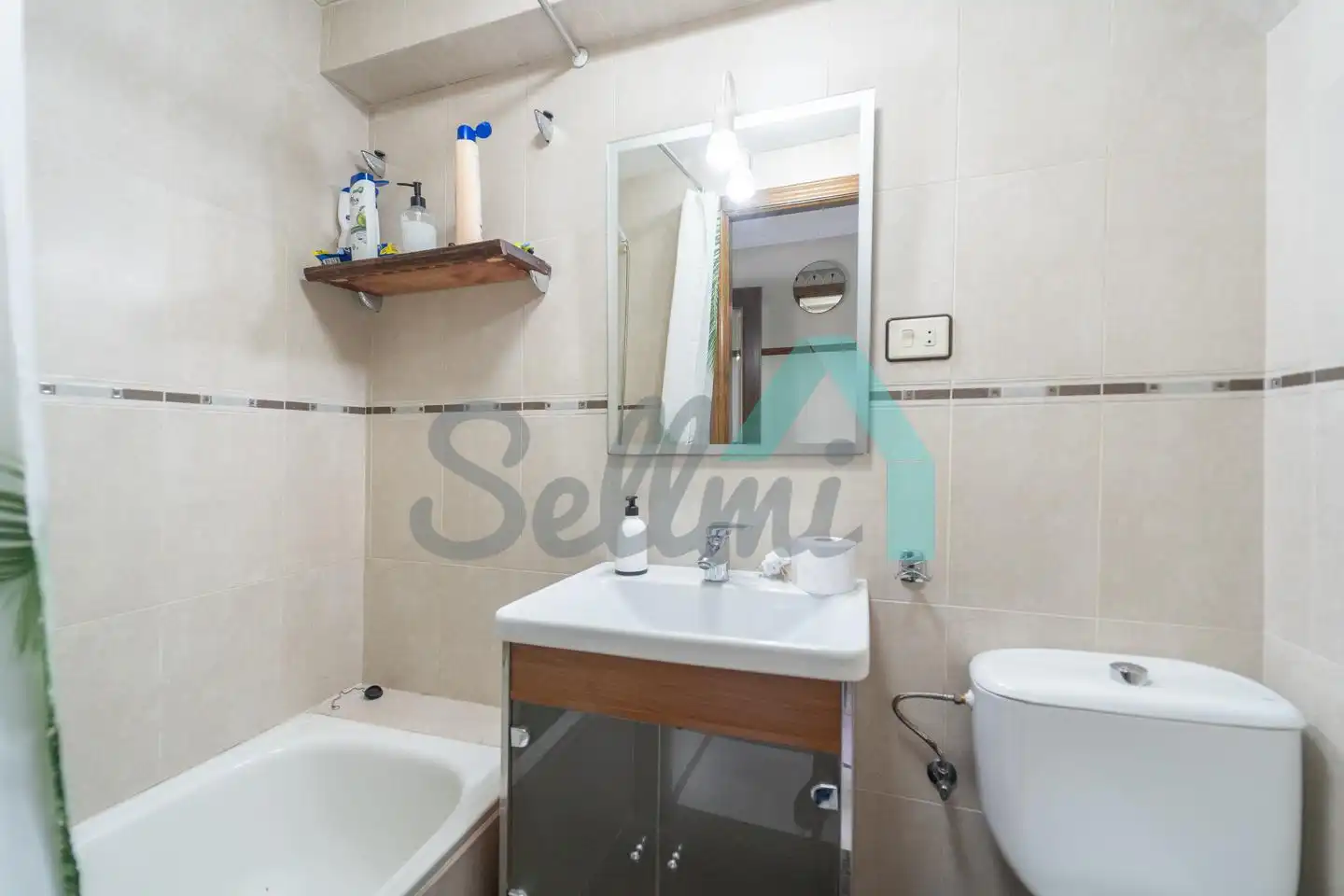 Baño de Casa o chalet en venta en Castropol con Calefacción y Jardín privado