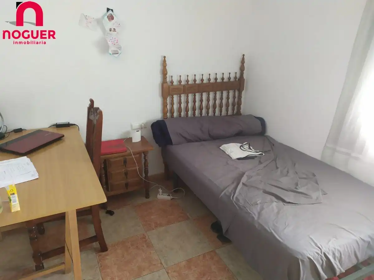 Habitación de Piso de alquiler en Córdoba con Calefacción, Terraza y Trastero