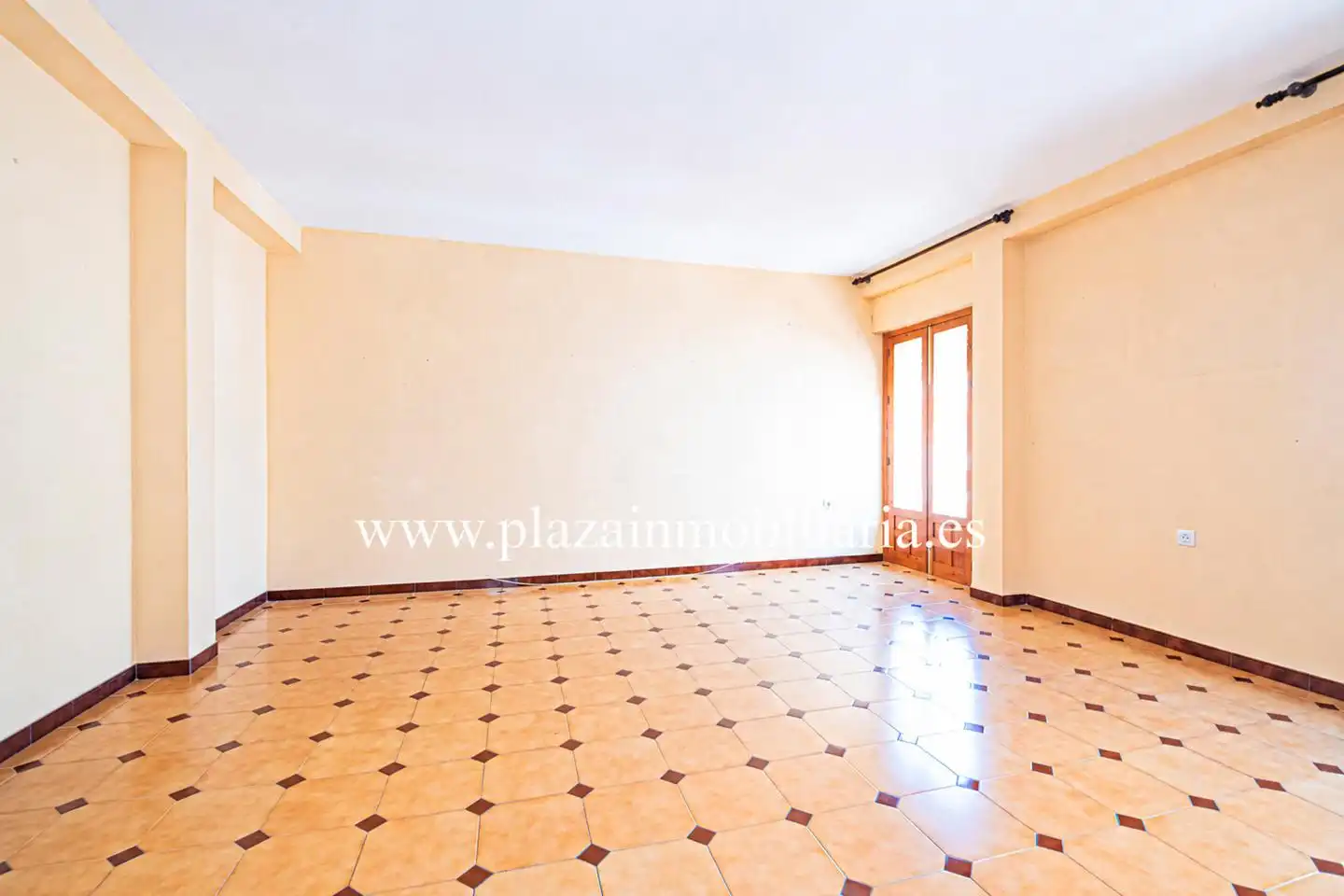 Sala de estar de Piso en venta en Lucena con Aire acondicionado, Terraza y Trastero