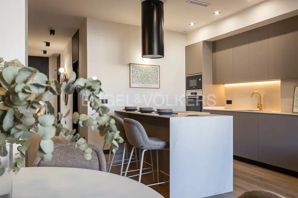 Kitchen of Flat for rent in Valencia  with Air Conditioner, Heating and Terrace