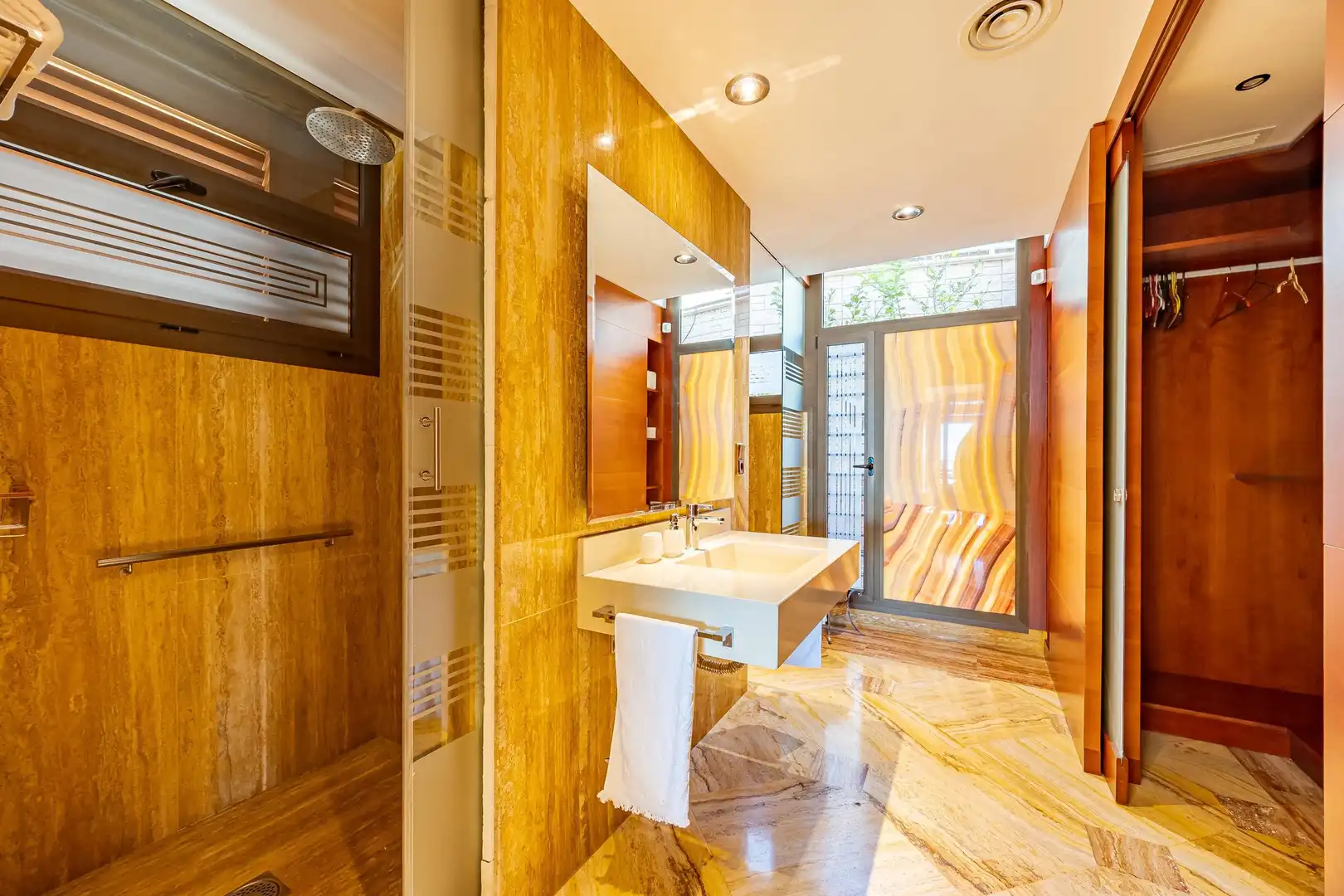 Baño de Casa o chalet en venta en San Bartolomé de Tirajana con Aire acondicionado, Jardín privado y Terraza