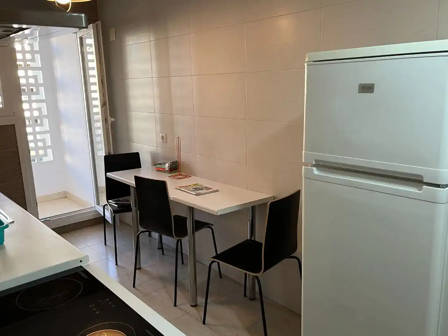Cocina de Piso de alquiler en Huesca con Amueblado y Balcón