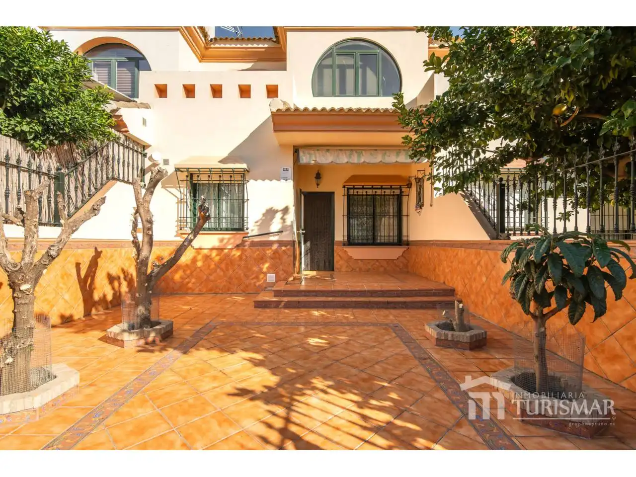Reihenhaus zum Verkauf in Calle Carlos Cano 1