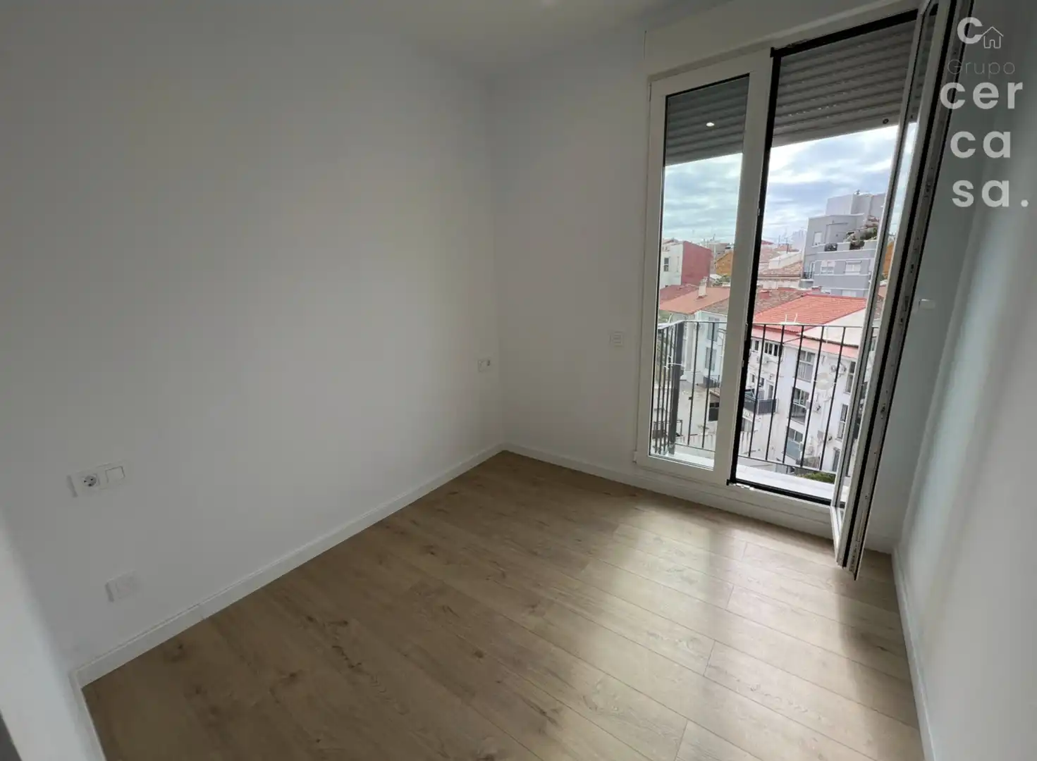Bedroom of Flat for rent in Valencia  with Air Conditioner, Heating and Storage room