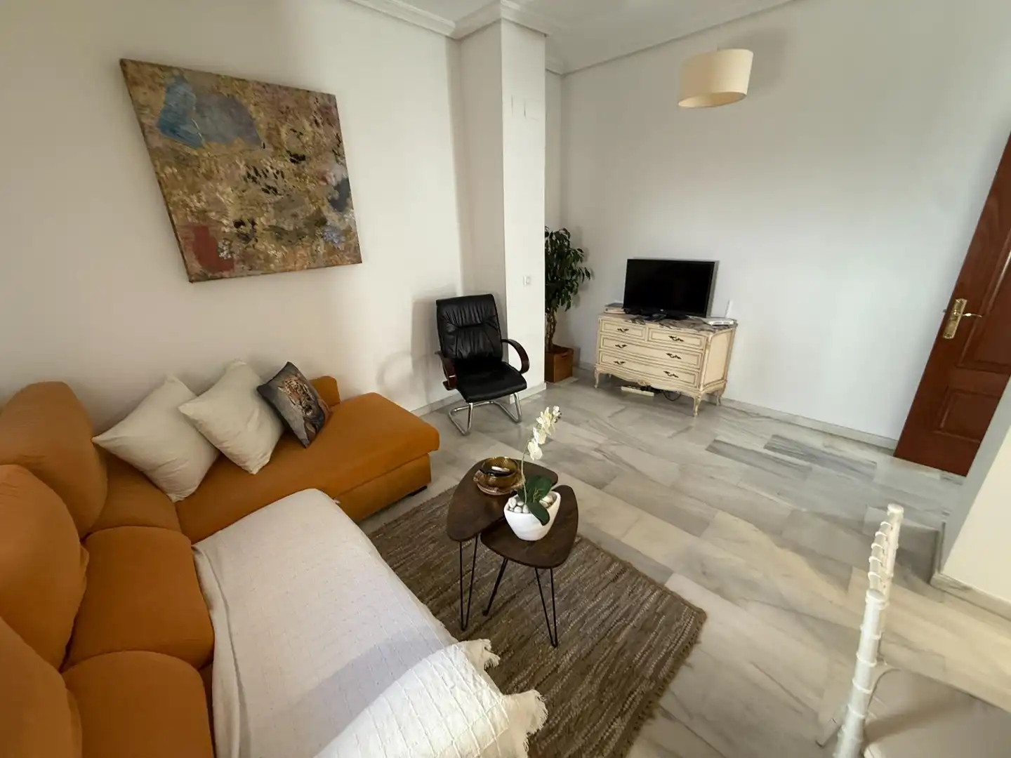 Sala d'estar de Pis en venda en Córdoba amb Aire condicionat, Traster i Moblat