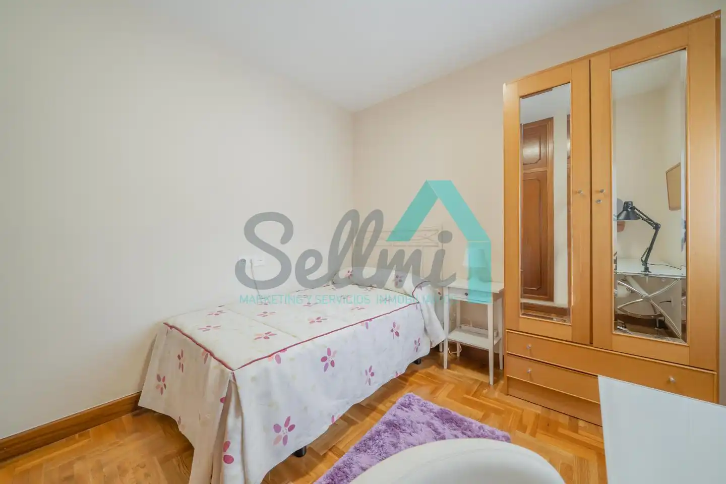 Bedroom of Flat for rent in Oviedo   with Heating, Parquet flooring and Terrace