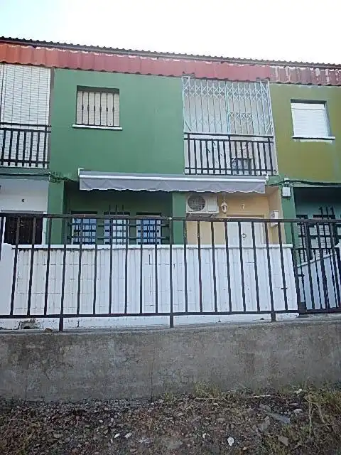Vista exterior de Casa o xalet en venda en Badajoz