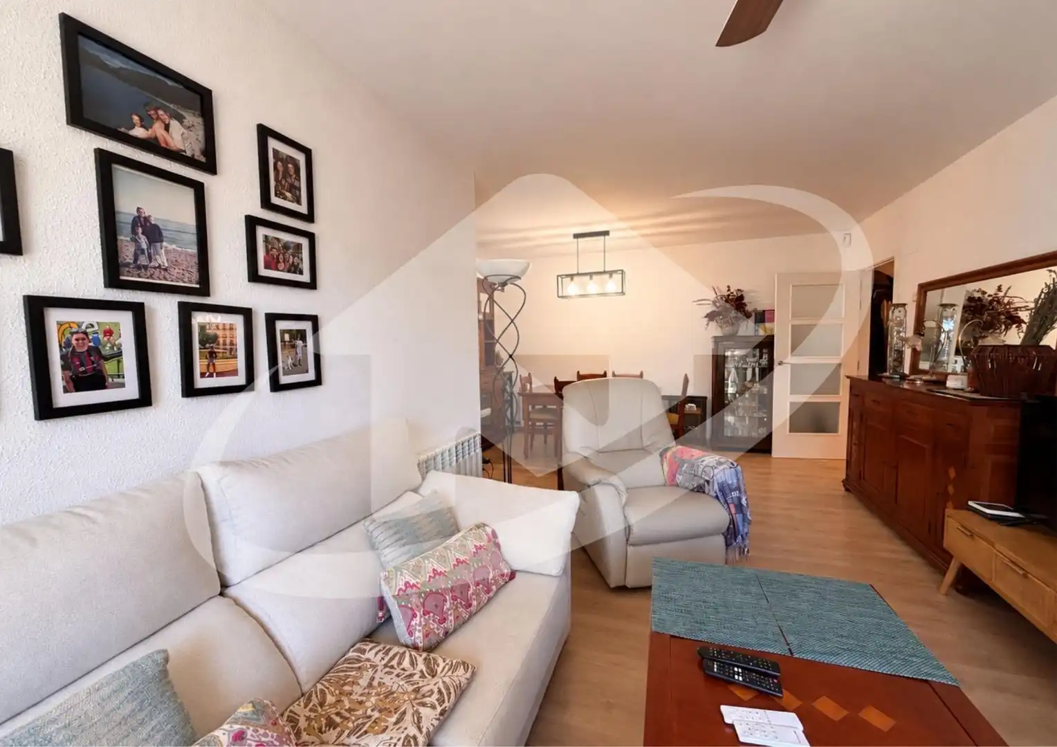 Sala d'estar de Planta baixa en venda en Can Llobateres - Can Pallars