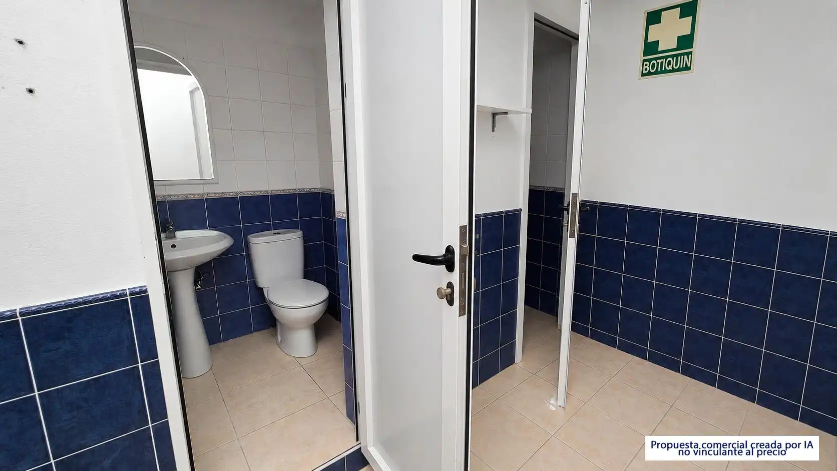 Bathroom of Commercial properties for sale in San Cristóbal de la Laguna