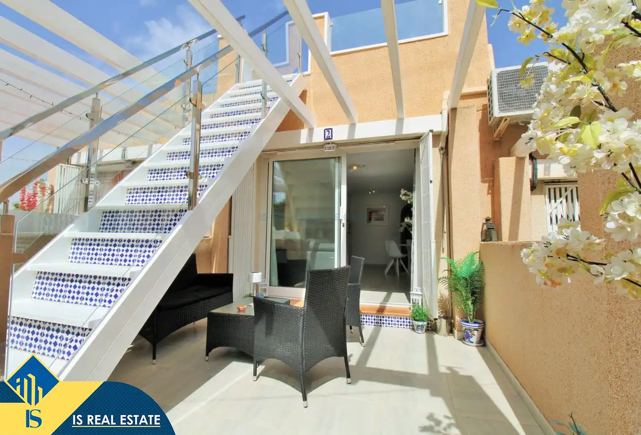 Bungalow for sale in Orihuela Costa