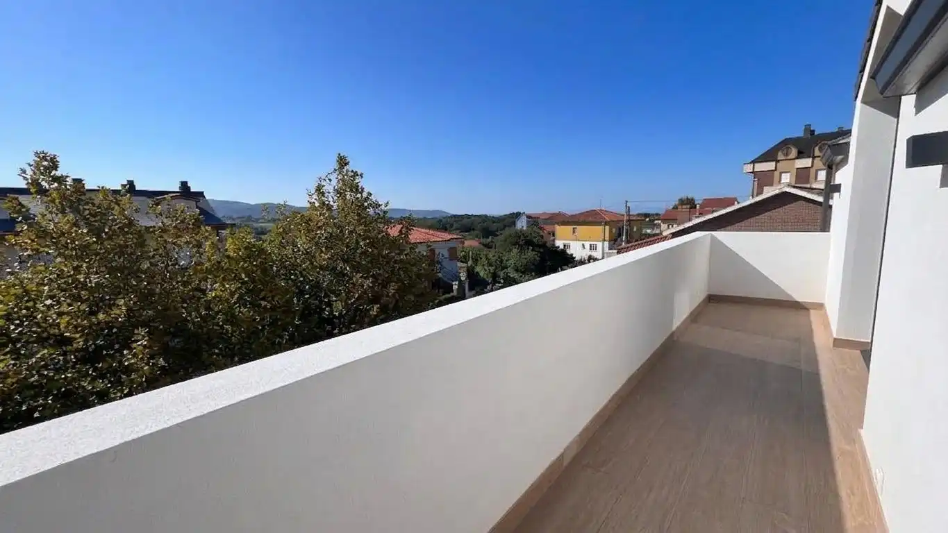 Terraza de Piso de alquiler en Suances con Calefacción, Terraza y Amueblado