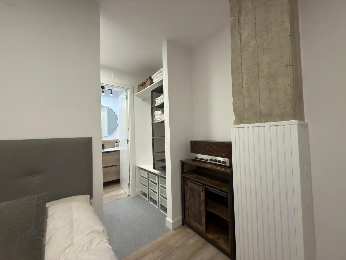 Habitación de Piso en venta en Oviedo  con Amueblado