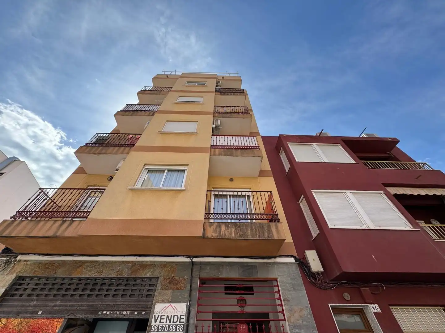 Vista exterior de Estudio en venta en Torrevieja con Aire acondicionado, Terraza y Amueblado
