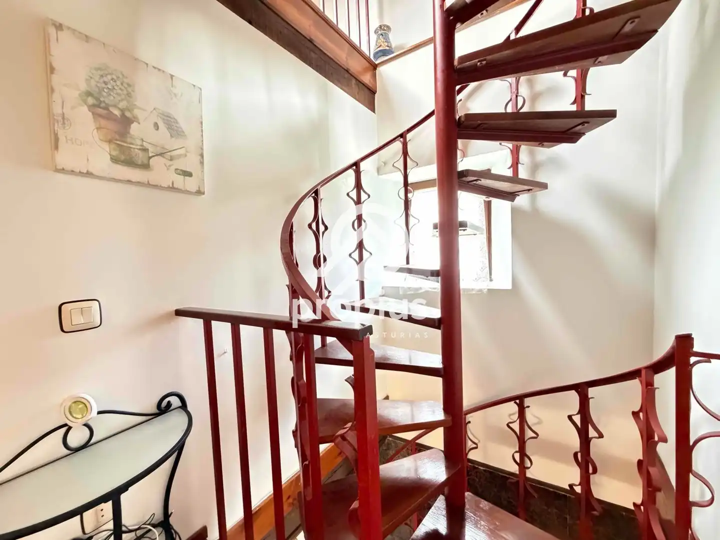 Casa adosada en venta en Llanes con Calefacción, Trastero y Amueblado