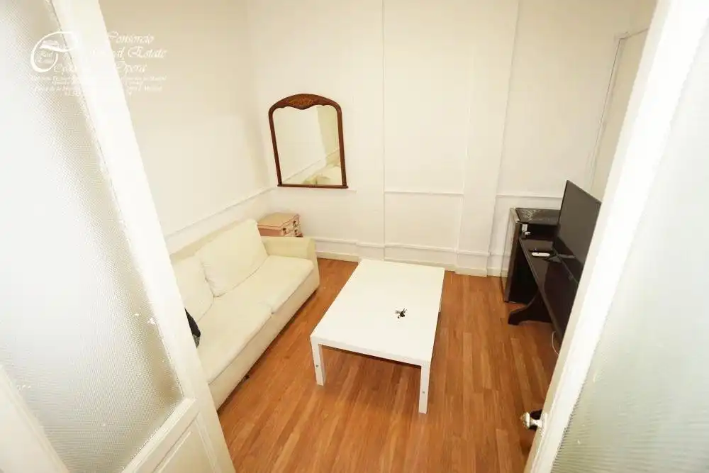 Flat for rent in Calle BOLA, Palacio