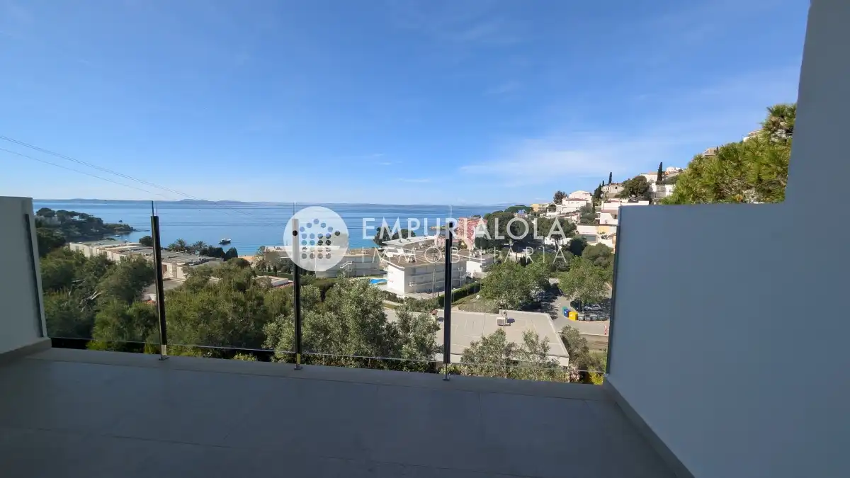 Balcony of Houses for sale in Roses  with Air Conditioner and Private garden
