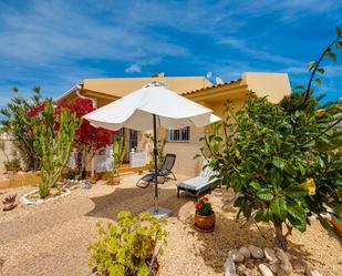 Jardí de Casa o xalet en venda en Torrevieja amb Aire condicionat, Calefacció i Terrassa