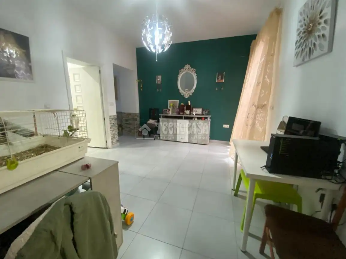 Casa adosada en venta en Sanlúcar la Mayor